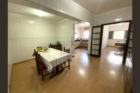 Casa à venda com 5 quartos, 255m² em Jardim Capivari, Campinas