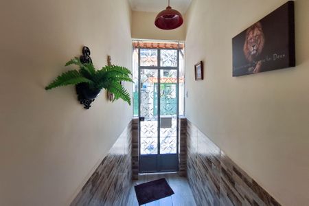 Sala de casa à venda com 4 quartos, 135m² em Centro, Niterói