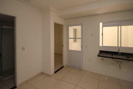 Sala/Cozinha de apartamento para alugar com 2 quartos, 34m² em Cidade Mãe do Céu, São Paulo