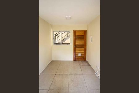 Sala/Cozinha de apartamento para alugar com 2 quartos, 35m² em Vila Regente Feijó, São Paulo