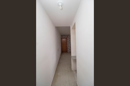 Corredor de apartamento para alugar com 1 quarto, 42m² em Moinho Velho, São Paulo