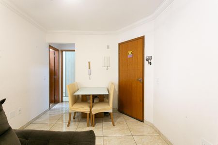 Sala de apartamento à venda com 2 quartos, 46m² em Vila Carlos de Campos, São Paulo