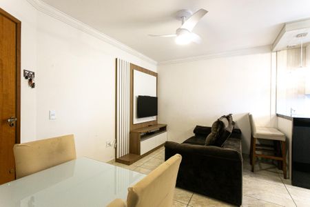 Sala de apartamento à venda com 2 quartos, 46m² em Vila Carlos de Campos, São Paulo
