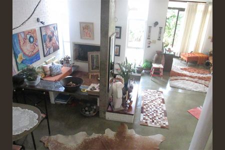 Casa à venda com 3 quartos, 200m² em Vila Santana, São Paulo