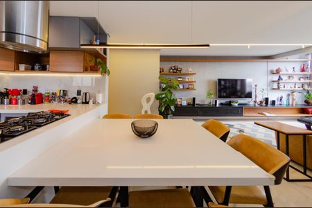 Sala de apartamento à venda com 3 quartos, 110m² em Belvedere, Belo Horizonte