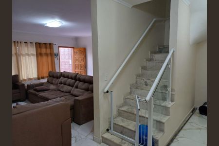 Casa para alugar com 3 quartos, 170m² em Vila Salete, São Paulo