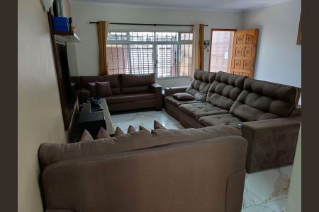 Casa para alugar com 3 quartos, 170m² em Vila Salete, São Paulo