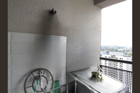 Varanda de kitnet/studio à venda com 1 quarto, 30m² em Km 18, Osasco