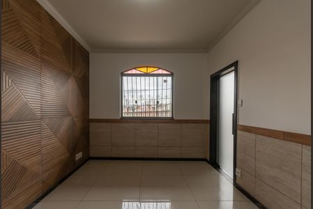 Sala de casa à venda com 5 quartos, 200m² em Itatiaia, Belo Horizonte