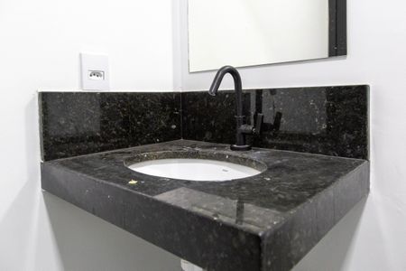 Banheiro de apartamento para alugar com 1 quarto, 30m² em Gopouva, Guarulhos