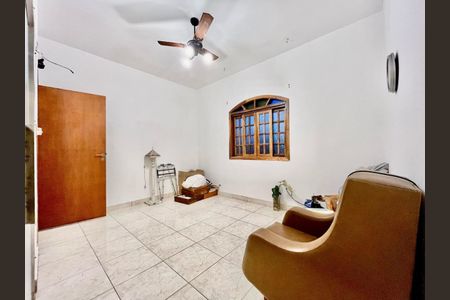 Casa à venda com 3 quartos, 480m² em Alto do Pari, São Paulo