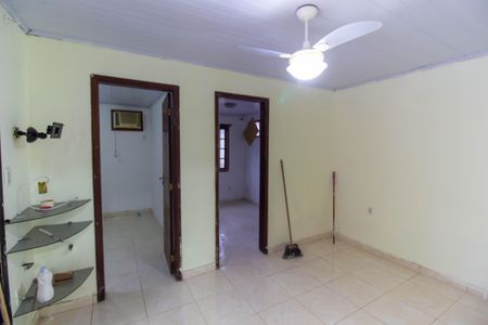 Sala de casa para alugar com 2 quartos, 70m² em Maria Paula, Niterói