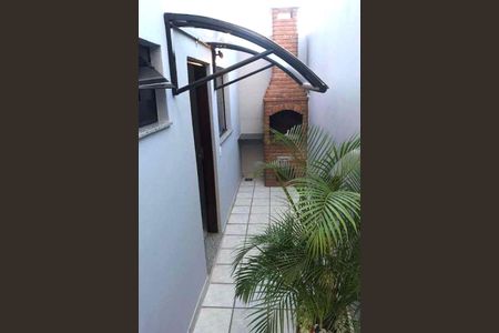 Casa à venda com 3 quartos, 210m² em Parque Novo Oratório, Santo André