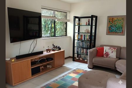 Casa à venda com 5 quartos, 590m² em São Francisco, Niterói