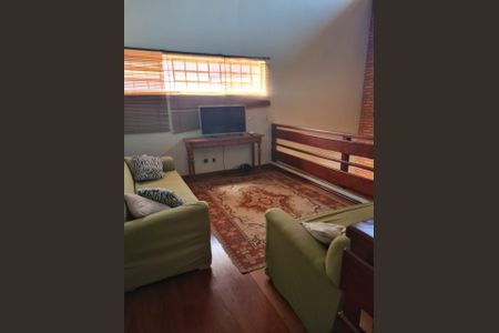Sala de casa de condomínio para alugar com 3 quartos, 490m² em Bairro das Palmeiras, Campinas