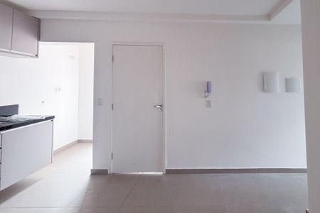 Sala/Cozinha de apartamento para alugar com 1 quarto, 28m² em Vila Lucia, São Paulo