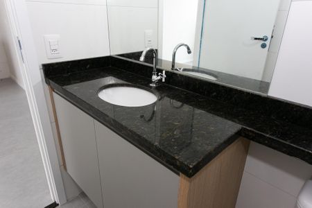 Banheiro de apartamento para alugar com 1 quarto, 31m² em Tatuapé, São Paulo