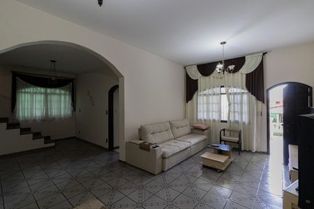 Sala de casa à venda com 5 quartos, 315m² em Vila Ré, São Paulo