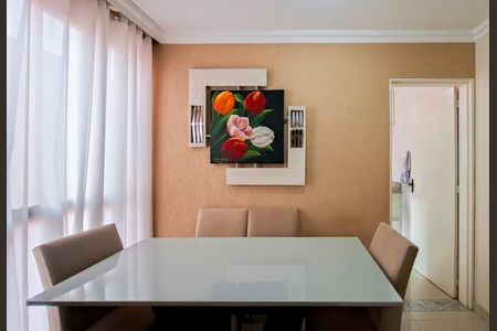 Sala de apartamento para alugar com 2 quartos, 65m² em Santa Efigênia, Belo Horizonte