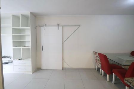 Sala de apartamento para alugar com 3 quartos, 96m² em Jardim Guaiuba, Guarujá