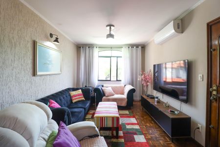 Casa à venda com 5 quartos, 176m² em Vila Mazzei, São Paulo