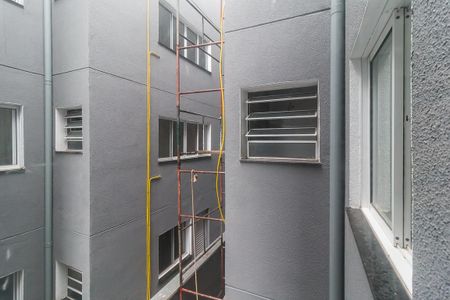Vista do Quarto 2 de apartamento para alugar com 3 quartos, 67m² em Vila Aurea, Poá