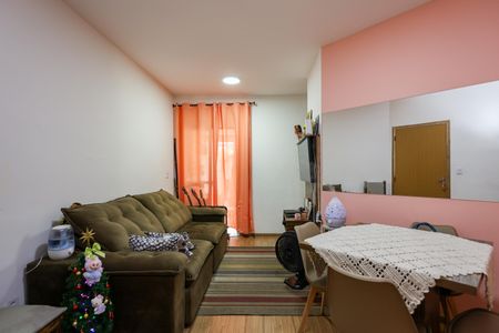 Sala de apartamento à venda com 2 quartos, 79m² em Jardim Henriqueta, Taboão da Serra
