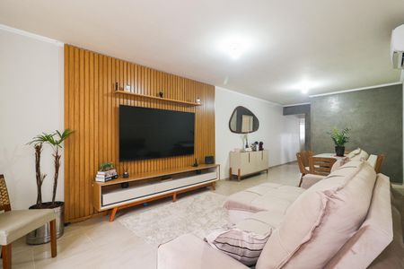Sala de casa para alugar com 3 quartos, 166m² em Jardim Oliveiras, Taboão da Serra