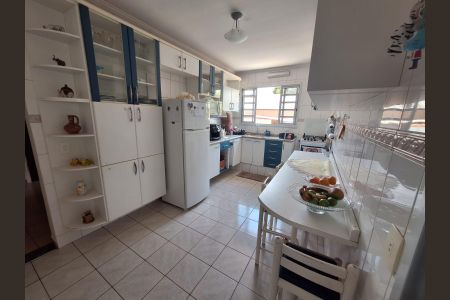 Casa à venda com 4 quartos, 255m² em Torres de São José, Jundiaí