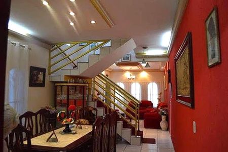 Casa à venda com 4 quartos, 283m² em Vila Vianelo, Jundiaí