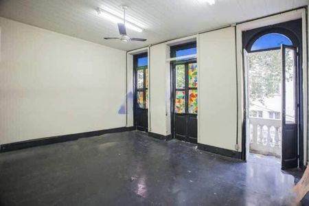 Casa à venda com 1 quarto, 246m² em Centro, Lapa