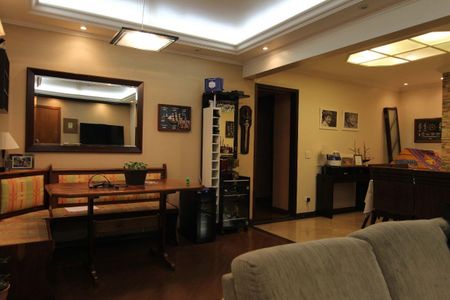 Apartamento à venda com 3 quartos, 129m² em Vila Santo Estefano, São Paulo