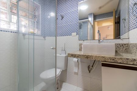 Banheiro de apartamento à venda com 1 quarto, 60m² em Centro, Guarulhos