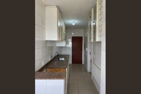 Apartamento à venda com 2 quartos, 74m² em Bosque, Campinas