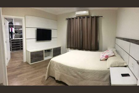 Casa para alugar com 4 quartos, 226m² em Jardim Ipaussurama, Campinas