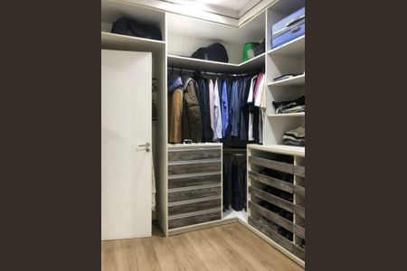 Casa para alugar com 4 quartos, 226m² em Jardim Ipaussurama, Campinas