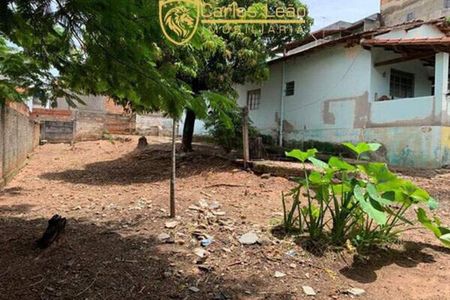 Casa à venda com 3 quartos, 720m² em Asteca, Santa Luzia