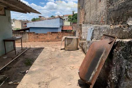 Casa à venda com 3 quartos, 720m² em Asteca, Santa Luzia