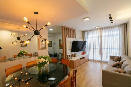 Sala de apartamento à venda com 3 quartos, 130m² em Belvedere, Belo Horizonte