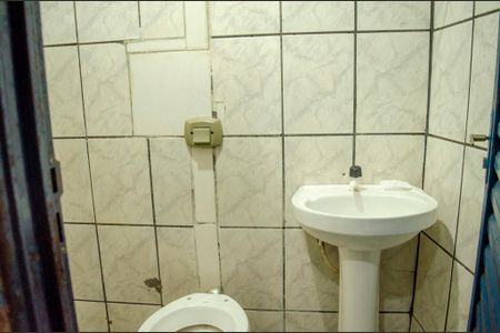 Banheiro Social de apartamento para alugar com 1 quarto, 45m² em Vila Redenção, Goiânia