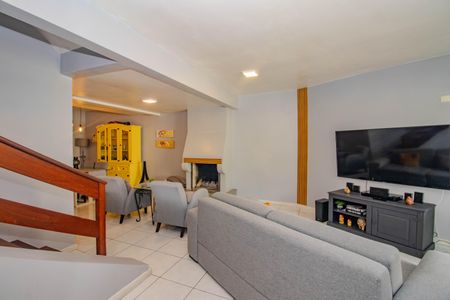 Sala de casa de condomínio à venda com 3 quartos, 276m² em Boa Vista, Porto Alegre