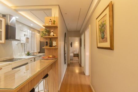 Corredor de apartamento para alugar com 2 quartos, 97m² em Batel, Curitiba