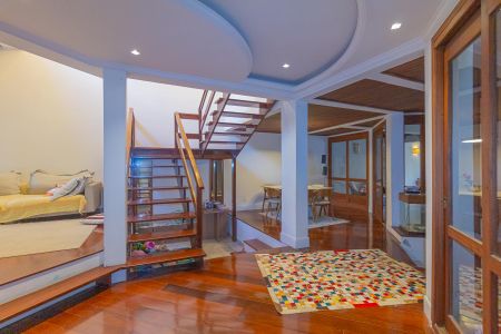 Sala de casa para alugar com 5 quartos, 423m² em Marechal Rondon, Canoas