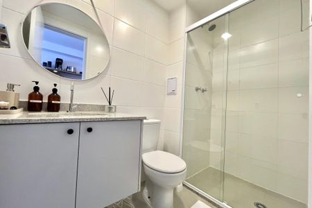 Banheiro de kitnet/studio para alugar com 1 quarto, 24m² em Vila Mascote, São Paulo