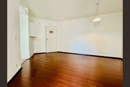 Apartamento à venda com 2 quartos, 50m² em Vila Inglesa, São Paulo