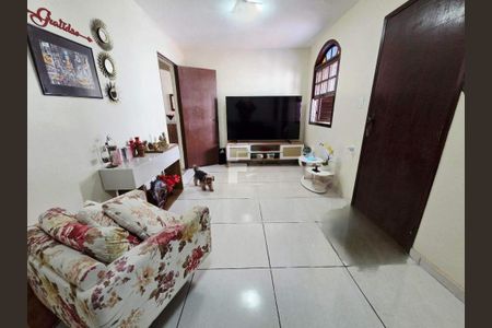 Casa à venda com 4 quartos, 170m² em Conjunto Ademar Maldonado, Belo Horizonte
