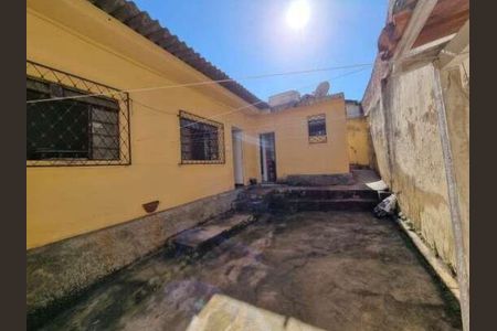 Casa à venda com 2 quartos, 138m² em Bonfim, Belo Horizonte