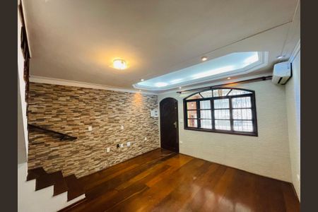 Sala de casa para alugar com 3 quartos, 130m² em Vila Augusta, Guarulhos