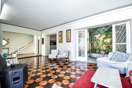 Casa à venda com 5 quartos, 520m² em Leme, Rio de Janeiro