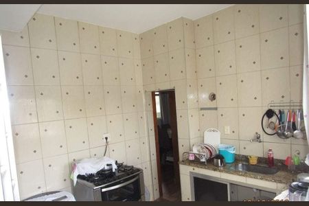 Casa à venda com 2 quartos, 303m² em Tomás Coelho, Rio de Janeiro